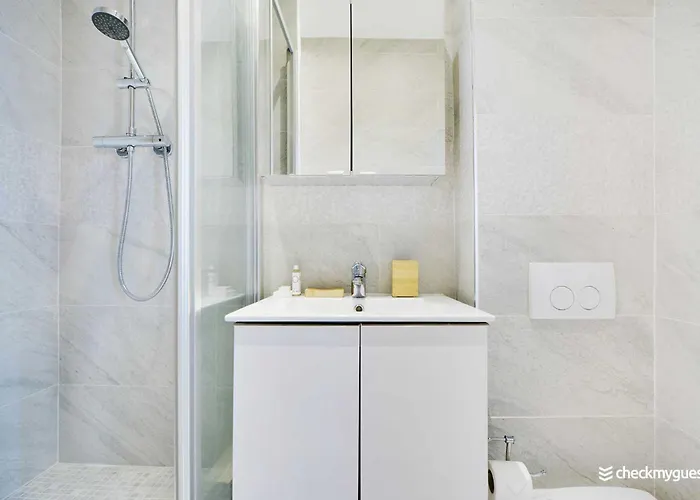 Cosy 2p - Alexandre Dumas 1r Daire Paris